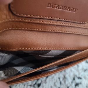 Burberry wallet  AUTHENTIC
